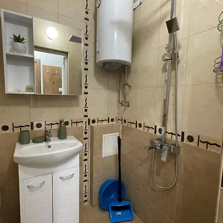 Seven Hills With Optional Parking Apartamento